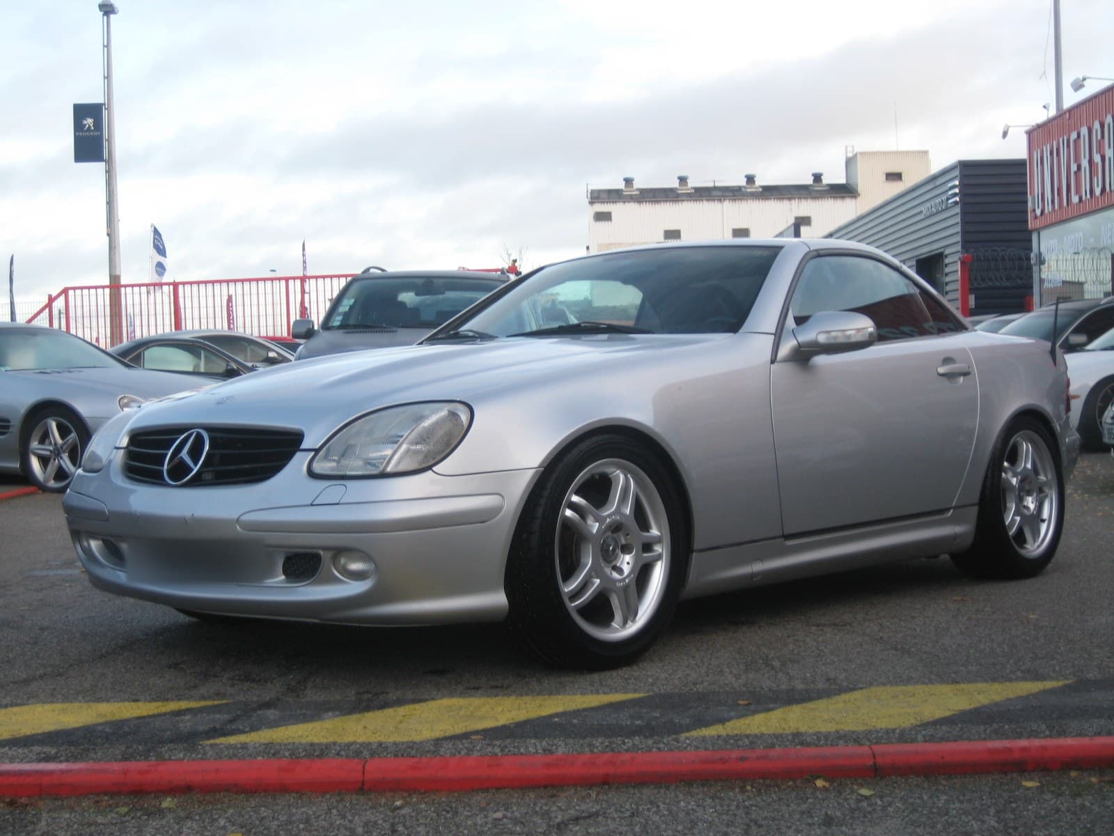 Mercedes-Benz SLK 320